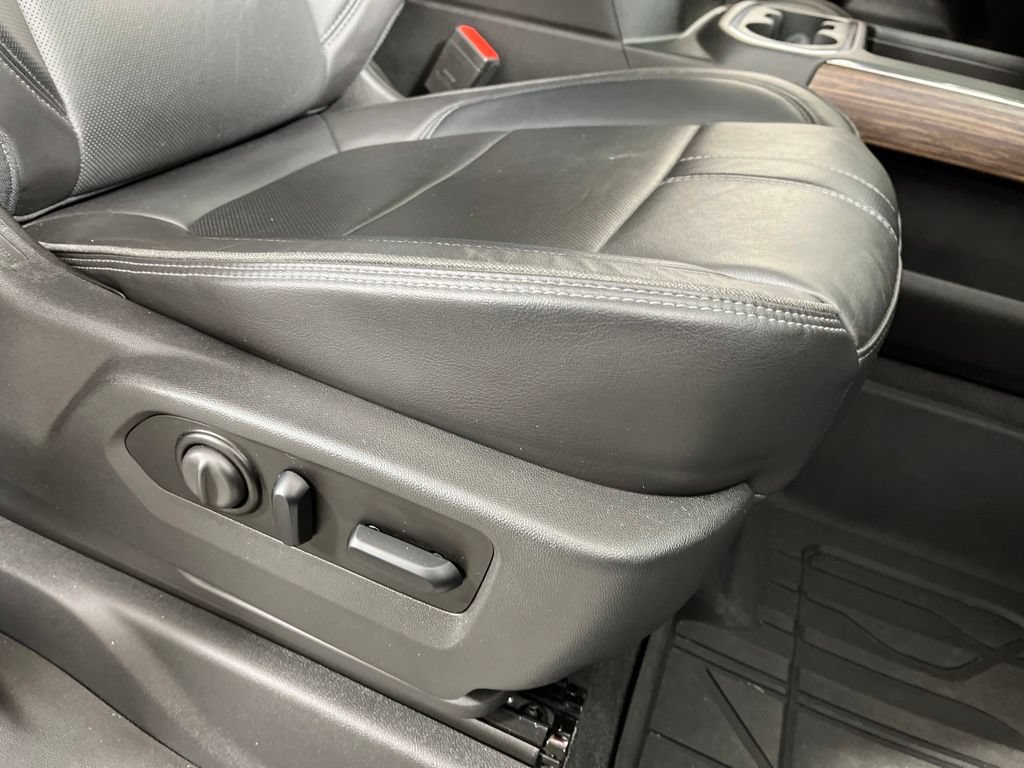 Certified 2021 Chevrolet Silverado 1500 High Country w/ Technology Package AWD/4WD image 12