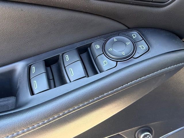 Used 2021 Buick Enclave Avenir w/ Avenir Technology Package AWD/4WD image 19