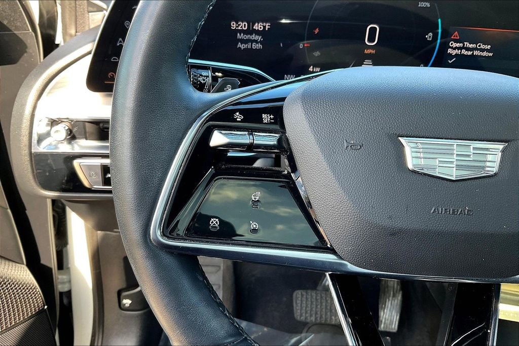 Used 2024 Cadillac Lyriq Luxury image 11