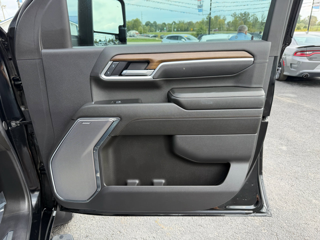 Used 2025 Chevrolet Silverado 2500 High Country w/ Technology Package image 23