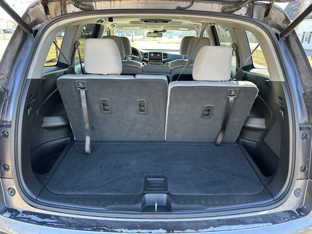 Used 2017 Honda Pilot Touring image 18