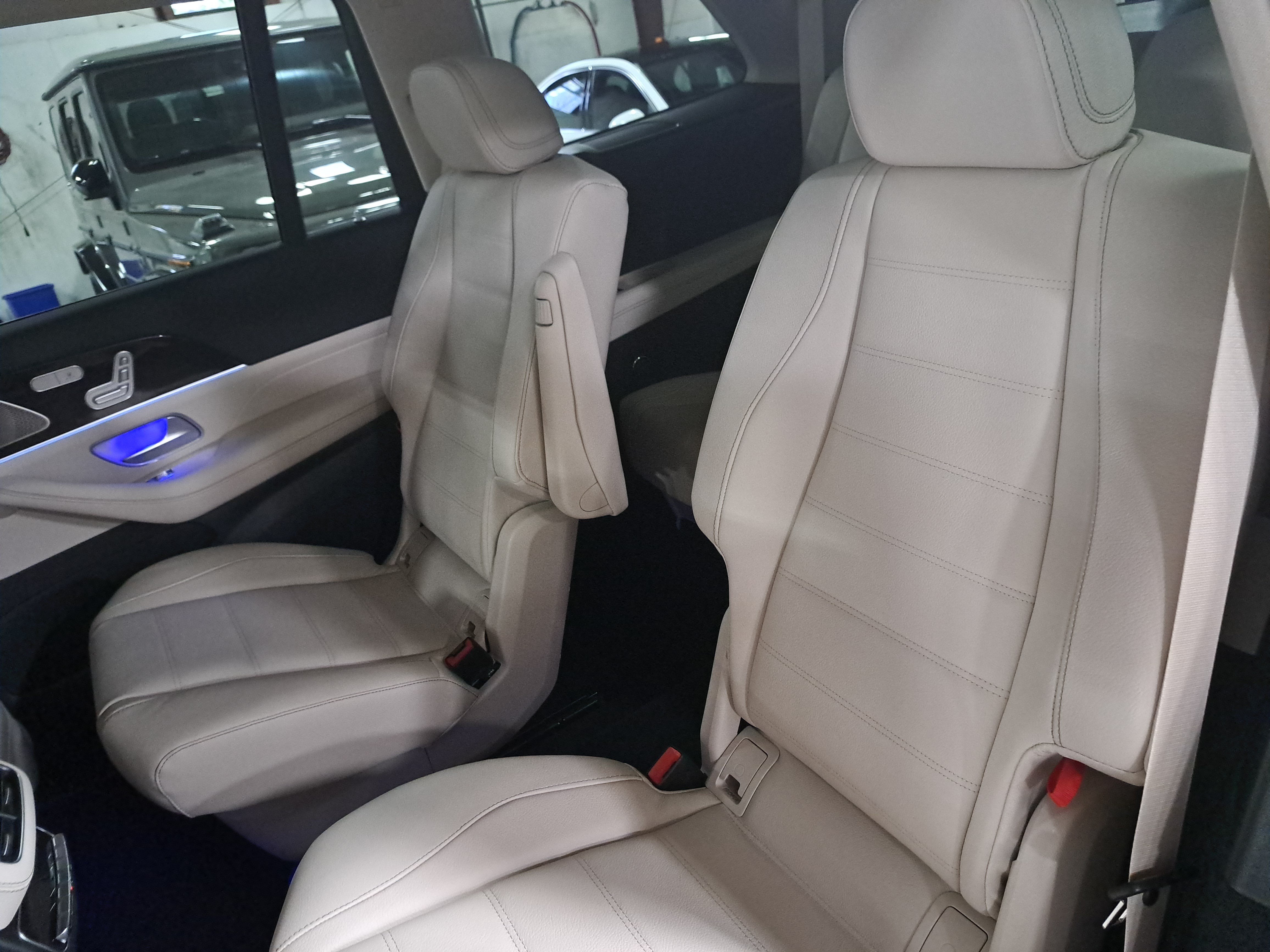 New 2026 Mercedes-Benz GLS 450 4MATIC image 14