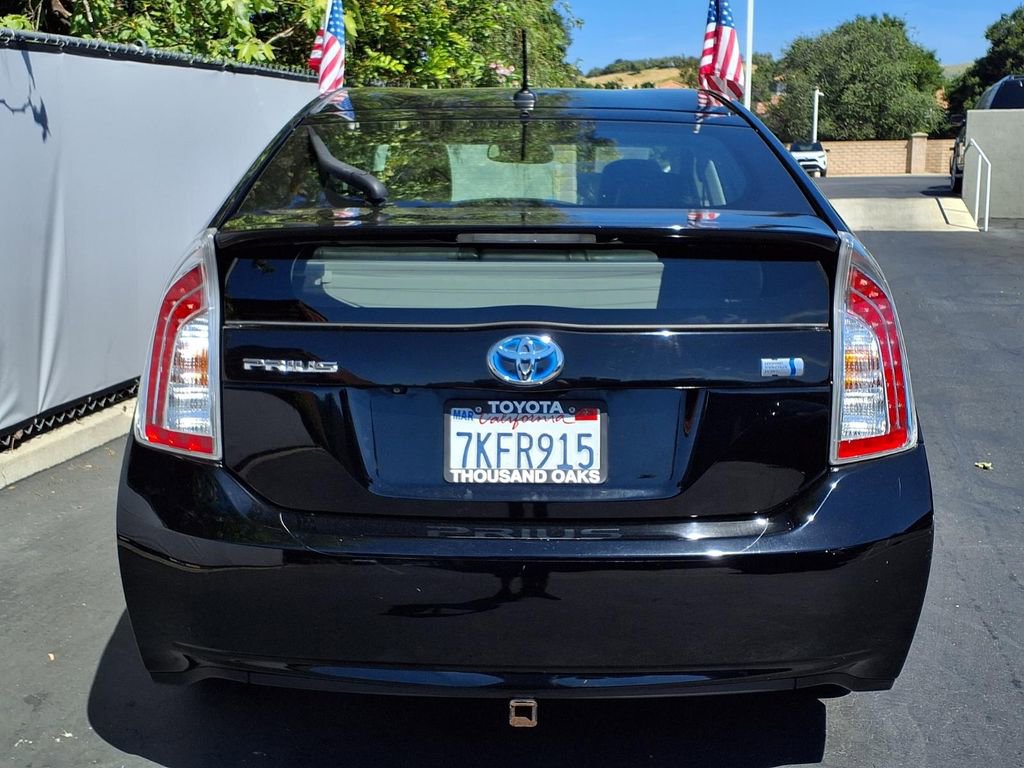 Used 2015 Toyota Prius Four image 6