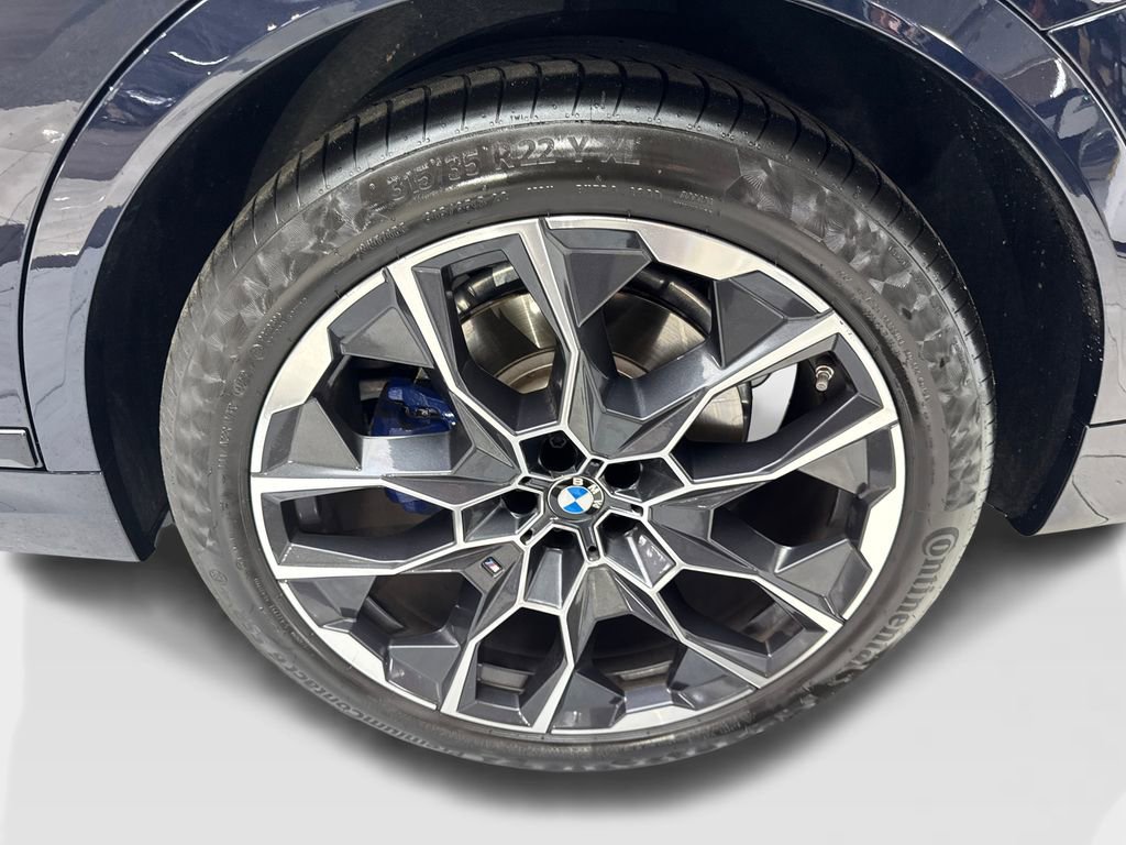 Used 2024 BMW X7 xDrive40i w/ M Sport Package AWD/4WD image 91