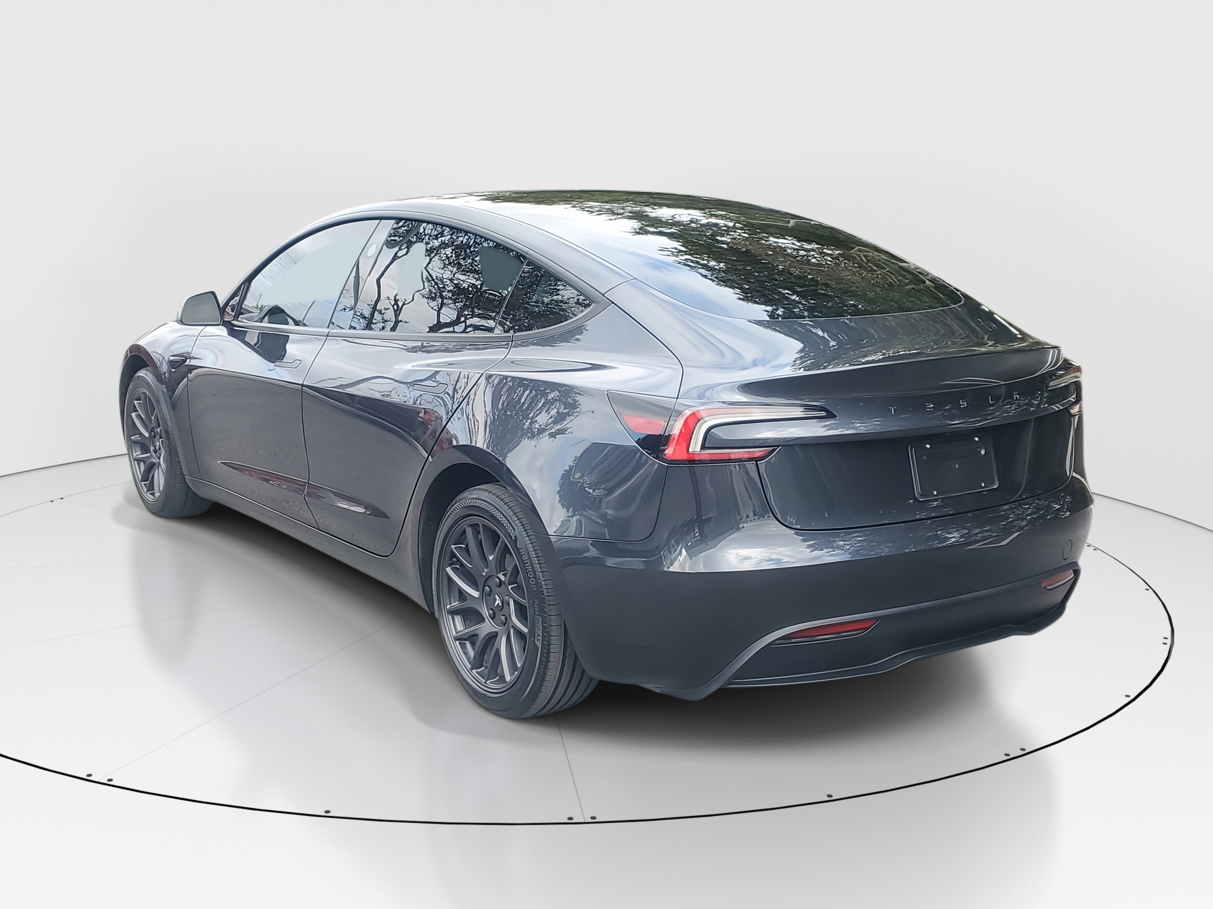 Used 2024 Tesla Model 3 Standard Range image 5