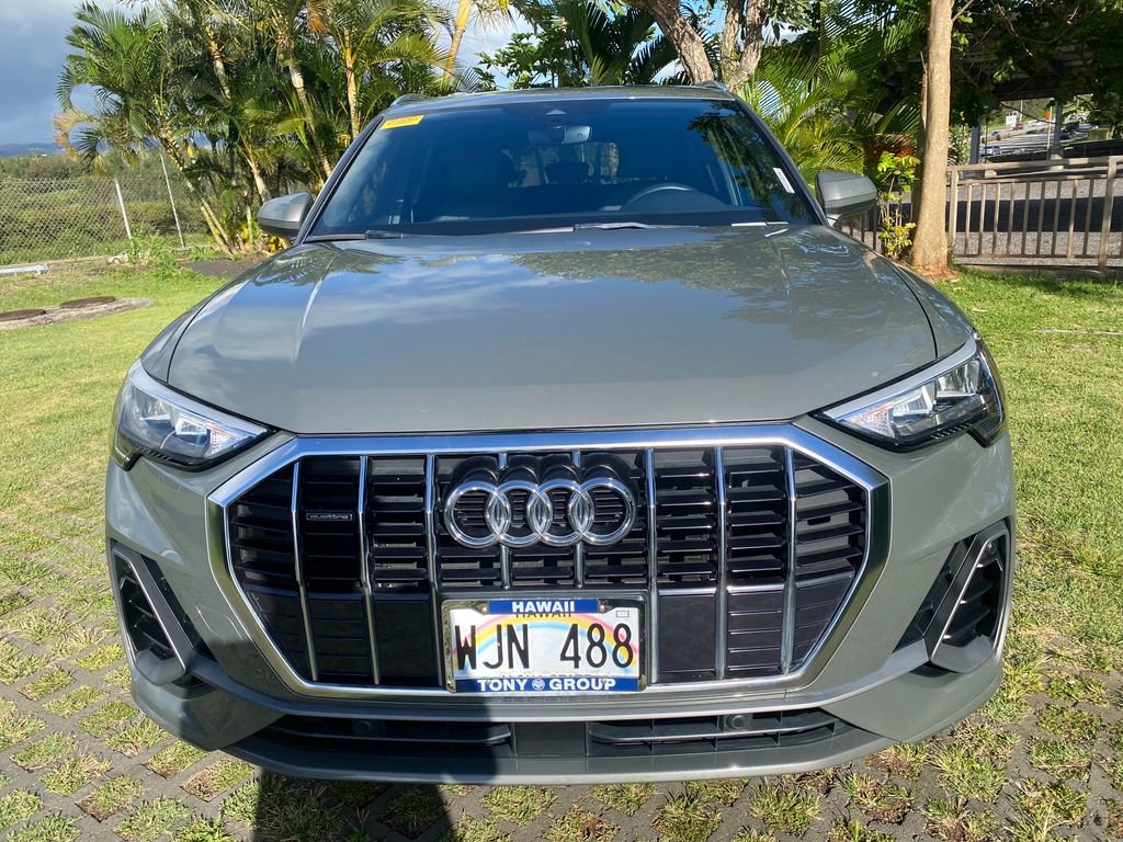 Used 2022 Audi Q3 2.0T Premium w/ Convenience Package AWD/4WD image 2