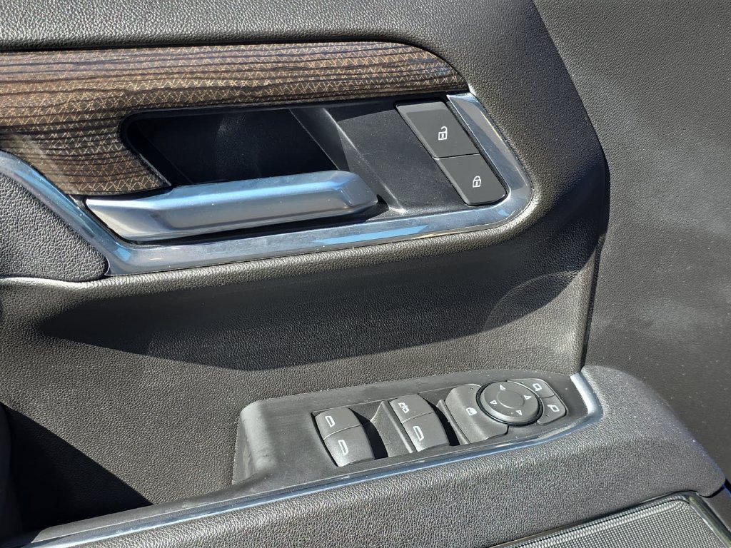 Used 2025 Chevrolet Silverado 1500 RST RWD image 28