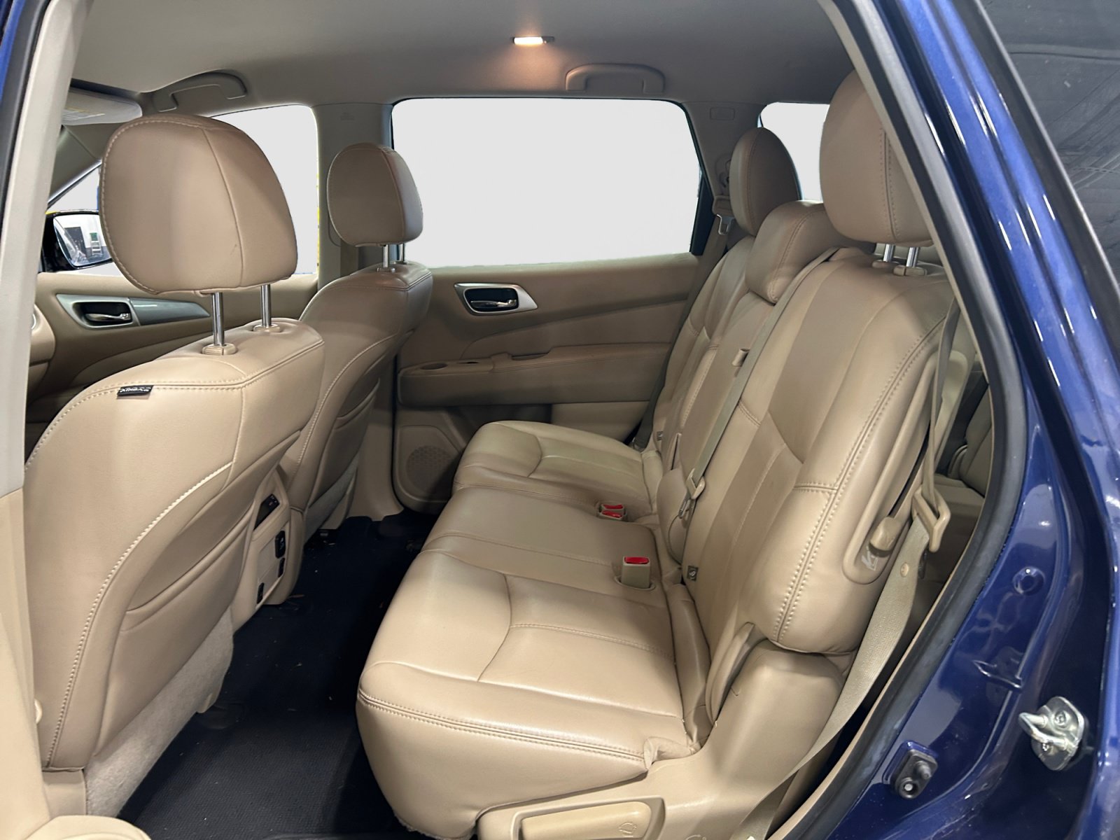 Used 2017 Nissan Pathfinder SL FWD image 14