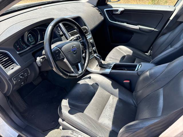 Used 2015 Volvo XC60 T5 Premier Plus FWD image 5