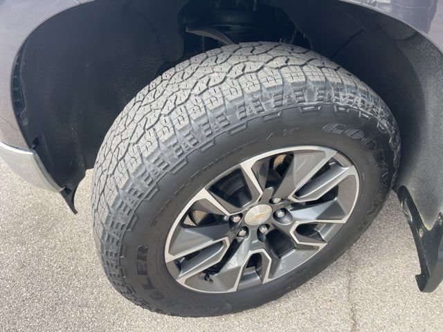 Used 2022 Chevrolet Silverado 1500 LT image 12