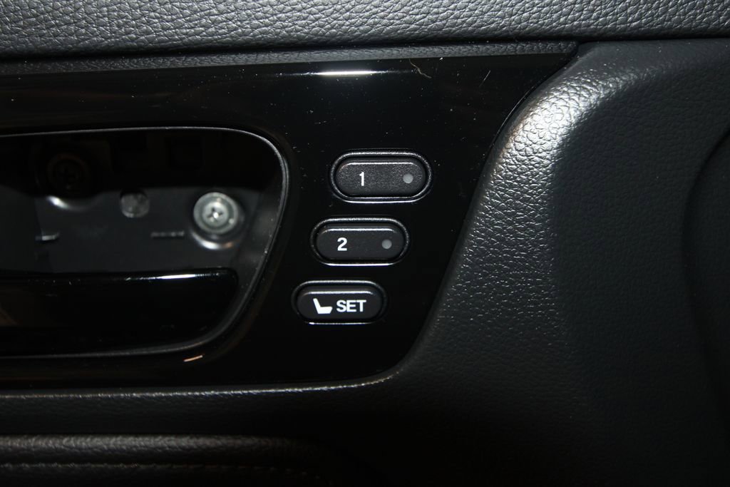 Used 2022 Honda Odyssey Elite image 9