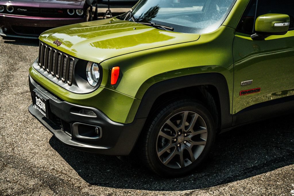 Used 2016 Jeep Renegade 75th Anniversary AWD/4WD image 14
