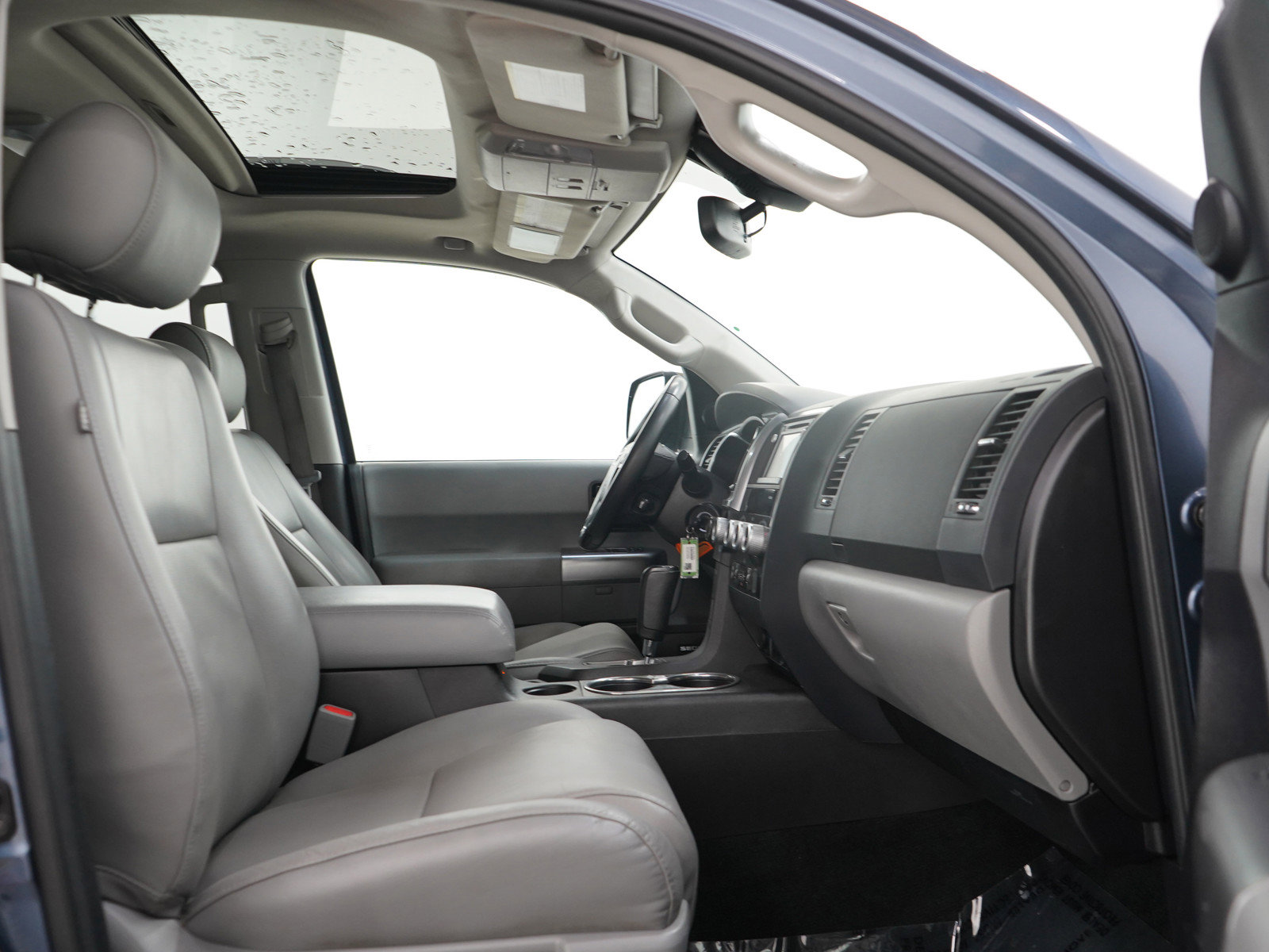 Used 2018 Toyota Sequoia Limited AWD/4WD image 12
