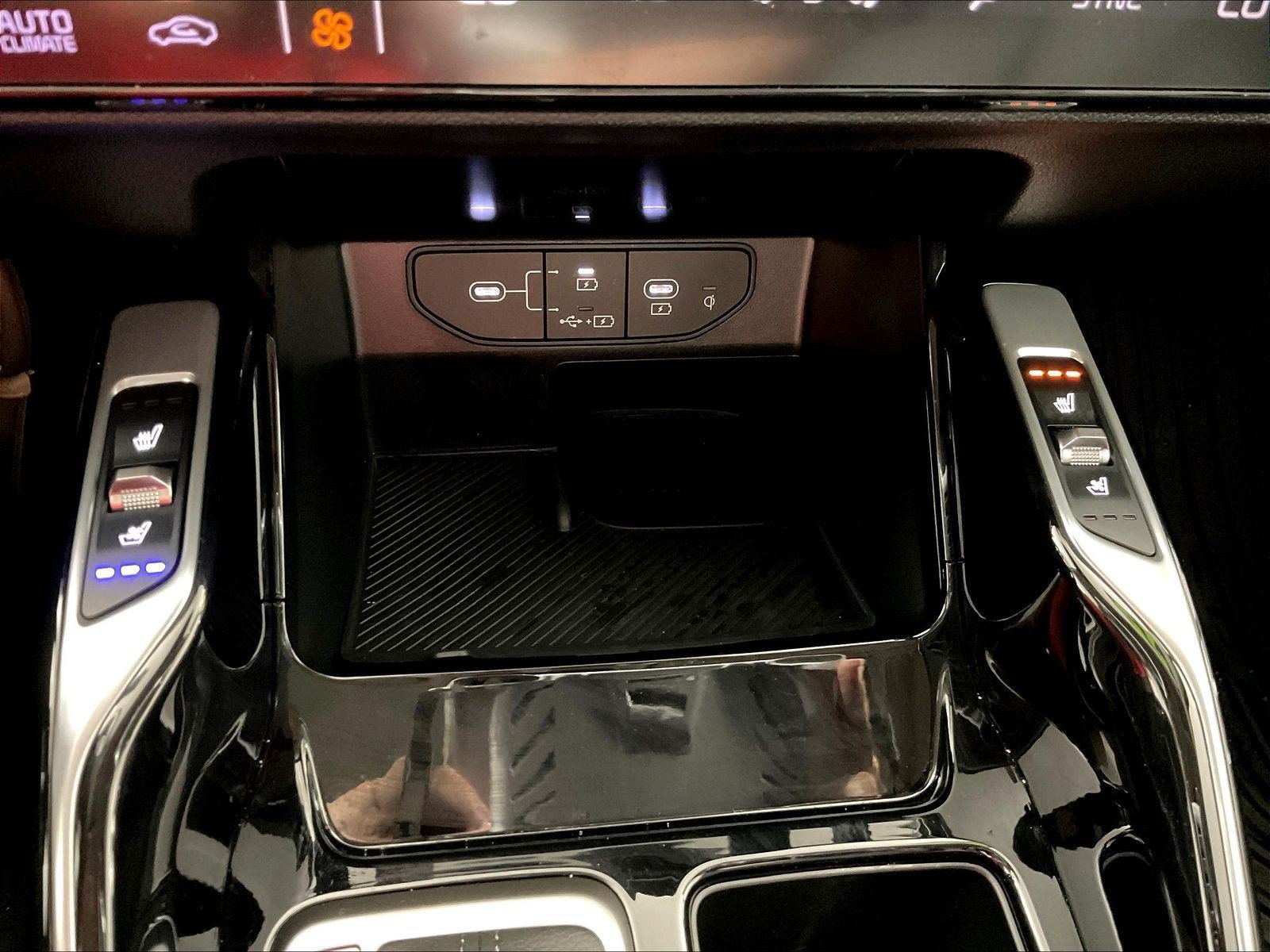 Certified 2025 Kia Sorento SX FWD image 37