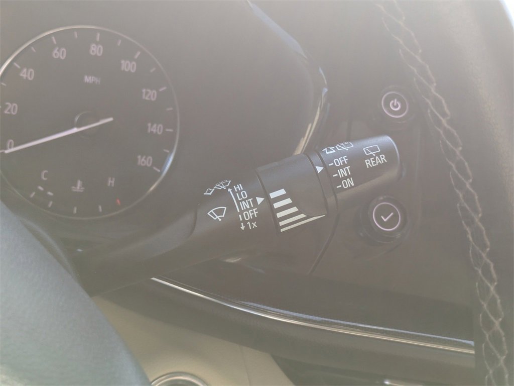 Used 2023 Buick Envision Preferred image 29