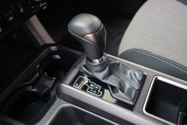 Used 2022 Toyota Tacoma TRD Off-Road AWD/4WD image 23