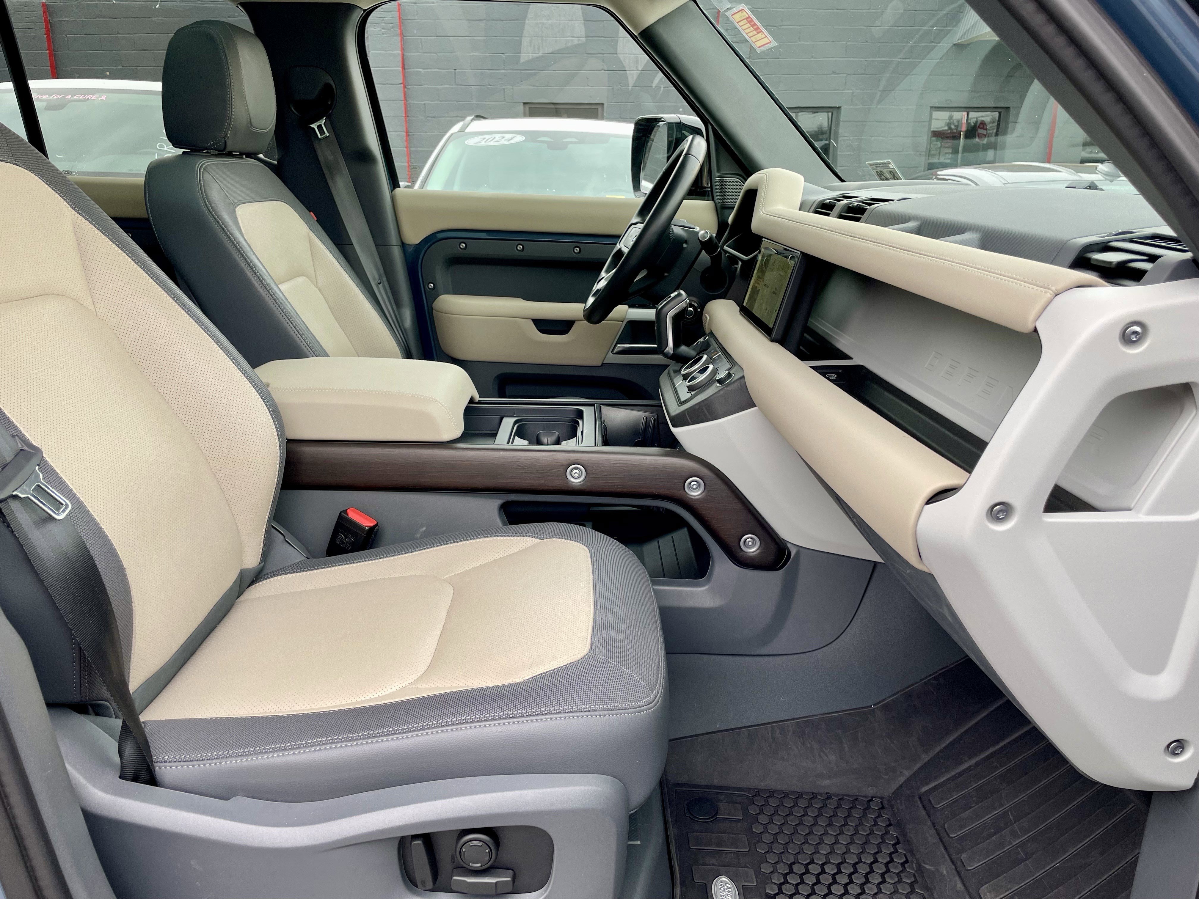 Certified 2024 Land Rover Defender 110 X-Dynamic SE image 15