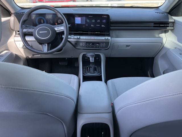 Used 2025 Hyundai Kona SEL AWD/4WD image 10