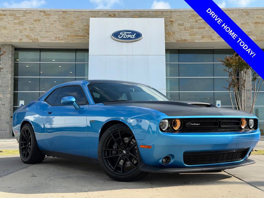 Used 2023 Dodge Challenger R/T Scat Pack w/ T/A Package RWD image 1