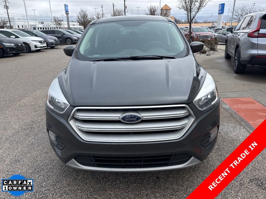 Used 2019 Ford Escape SE image 2