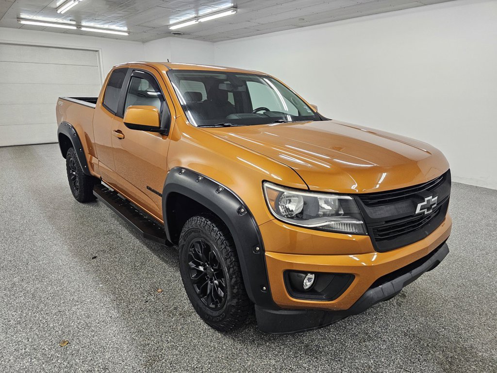 Used 2017 Chevrolet Colorado LT w/ LT Convenience Package AWD/4WD image 3