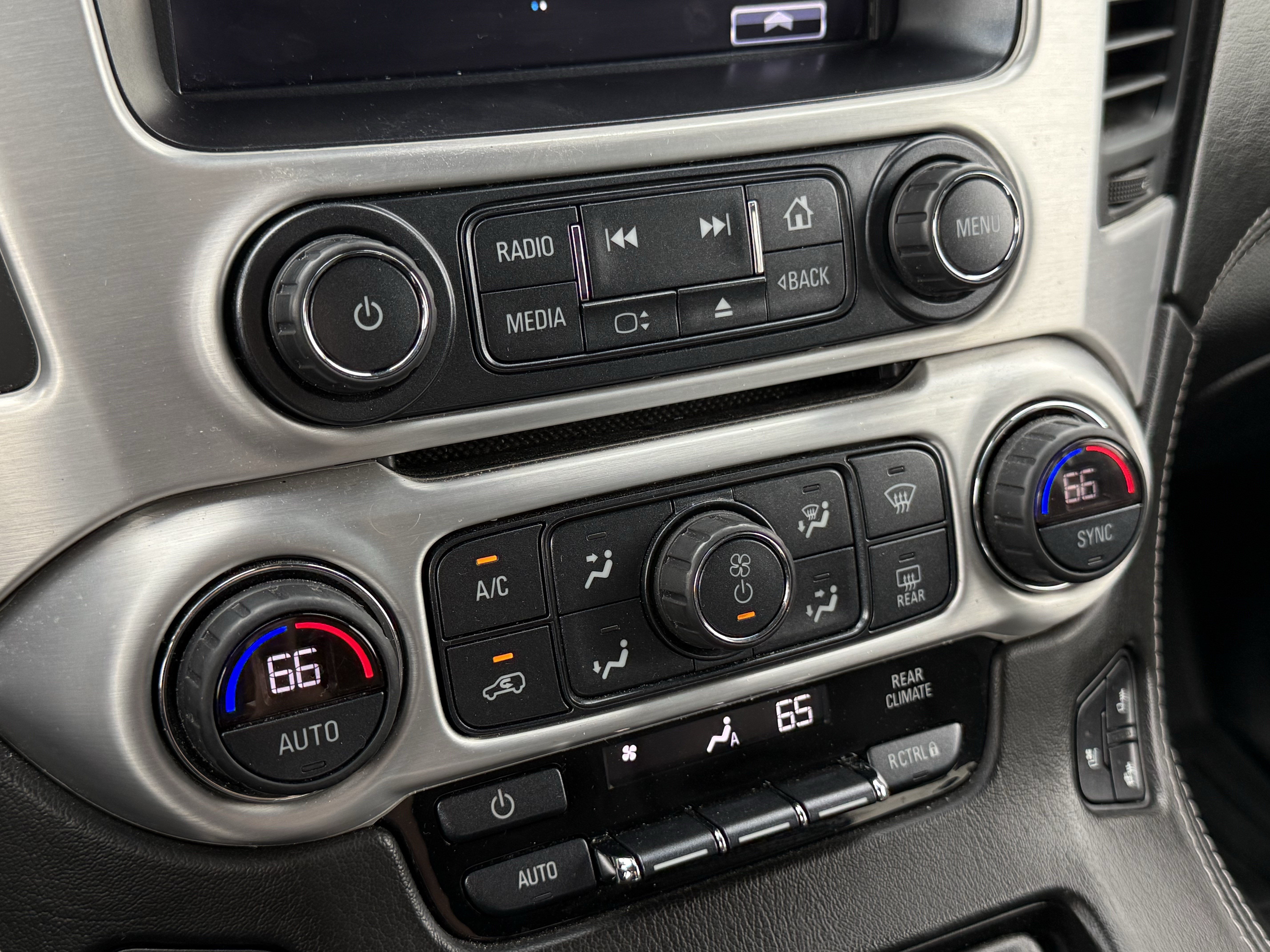 Used 2018 GMC Yukon SLT w/ Premium Edition RWD image 15