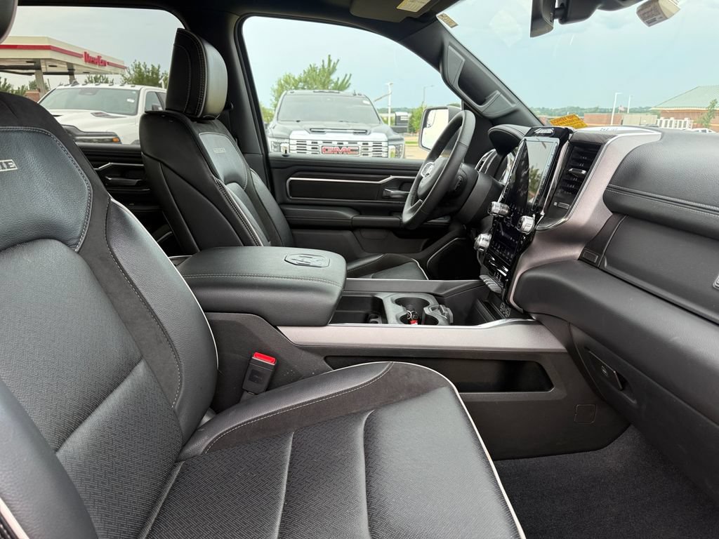 Used 2026 RAM 1500 Laramie AWD/4WD image 42