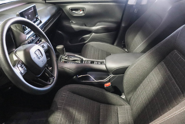 Certified 2025 Honda HR-V LX image 18