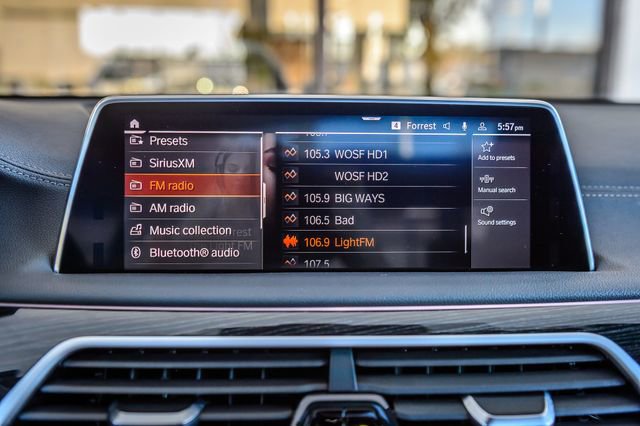 Used 2020 BMW 740i xDrive w/ M Sport Package image 20