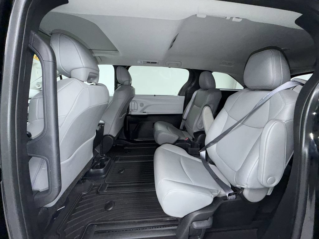 Certified 2025 Toyota Sienna XLE w/ XLE Plus Package AWD/4WD image 13