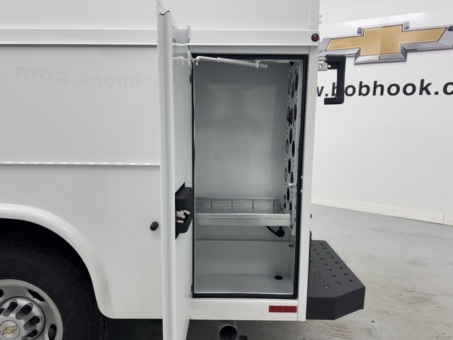 New 2026 Chevrolet Express 3500 w/ Power Convenience Package image 25