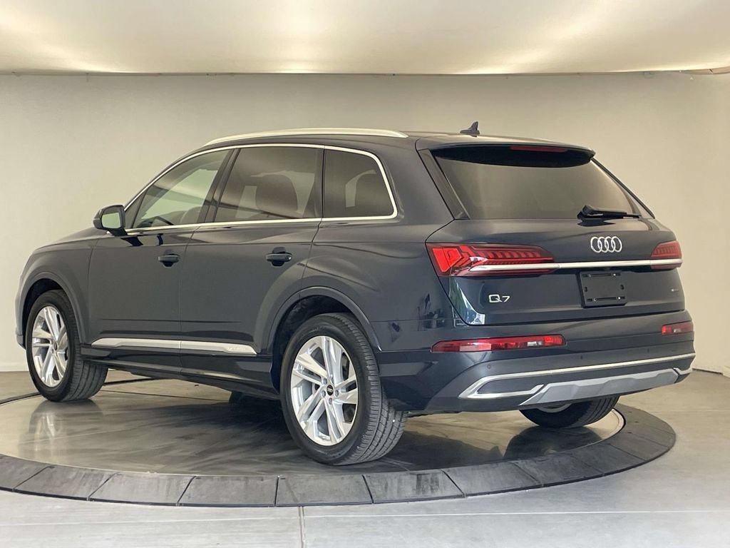 Certified 2023 Audi Q7 2.0T Premium AWD/4WD image 3