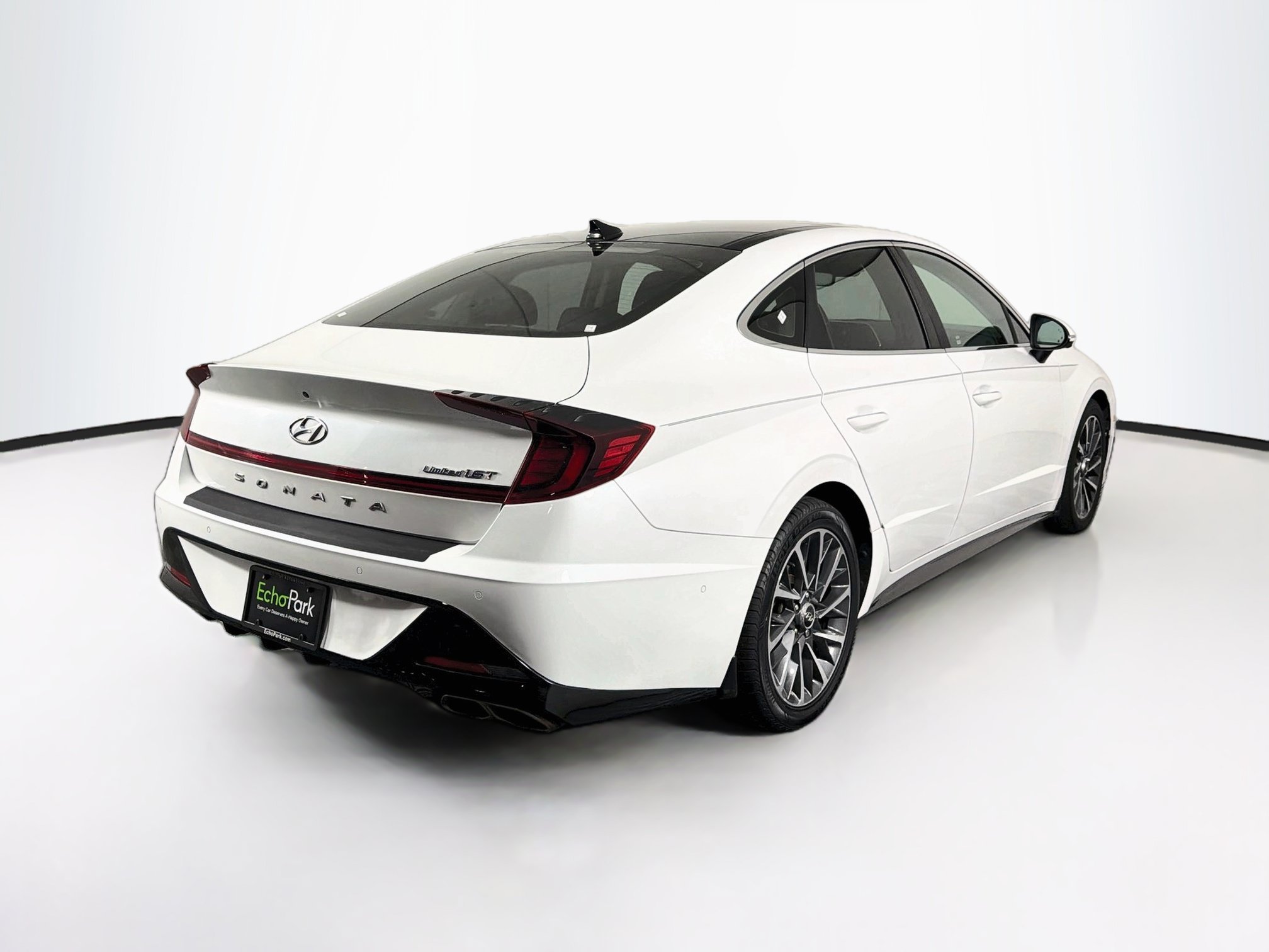 Used 2021 Hyundai Sonata Limited w/ Preferred Accessory Package FWD image 9