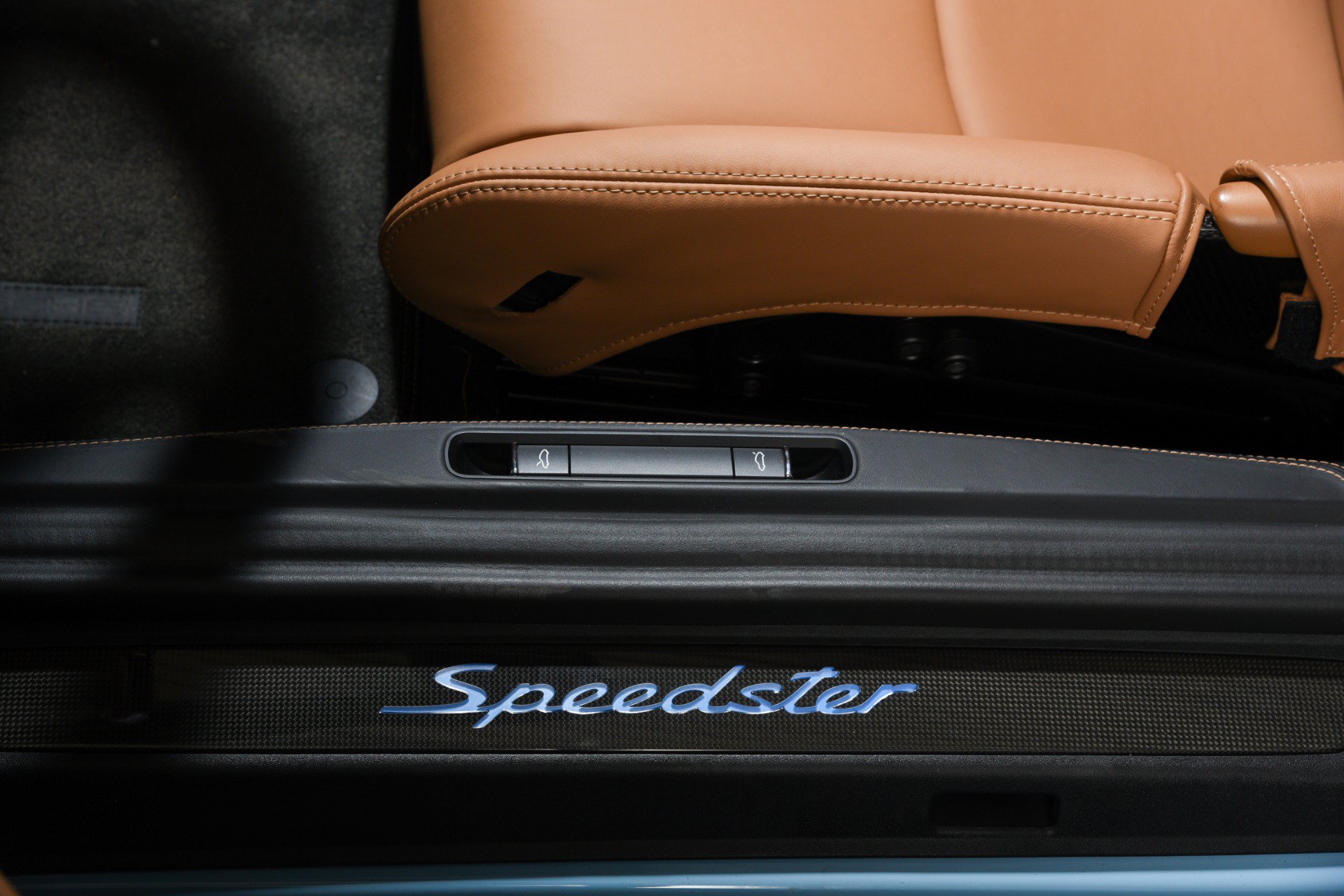 Used 2019 Porsche 911 Speedster RWD image 36