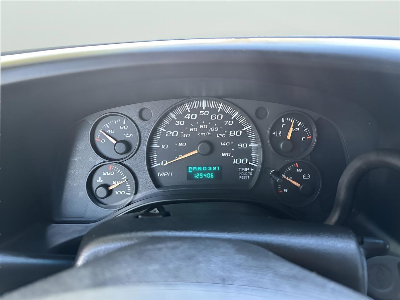 Used 2005 Chevrolet Express 1500 RWD image 19