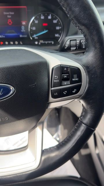Certified 2022 Ford Explorer XLT w/ Equipment Group 202A AWD/4WD image 10