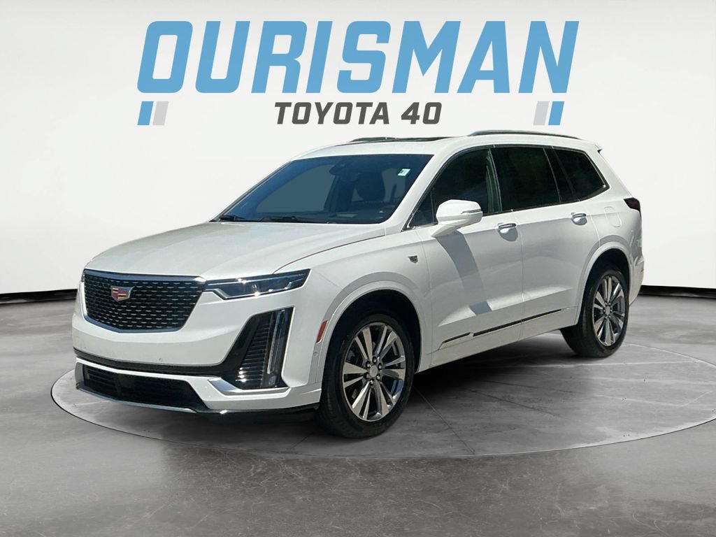 Used 2025 Cadillac XT6 Premium Luxury w/ Platinum Package AWD/4WD image 3