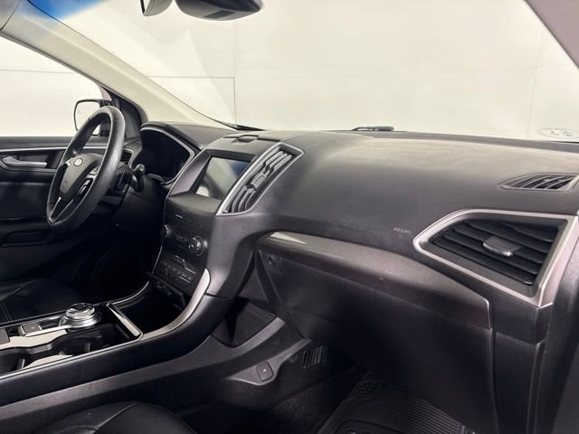 Used 2019 Ford Edge SEL w/ Equipment Group 201A AWD/4WD image 35