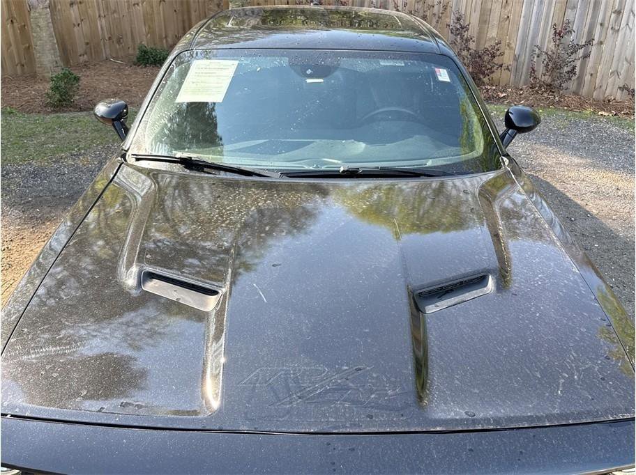 Used 2015 Dodge Challenger SRT w/ Technology Group RWD image 17