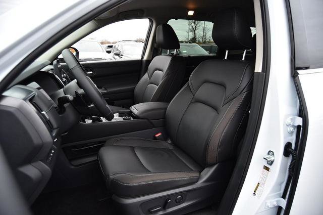 New 2025 Nissan Pathfinder SL image 23