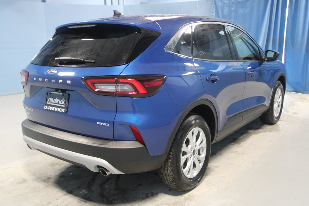 Used 2023 Ford Escape Active AWD/4WD image 28