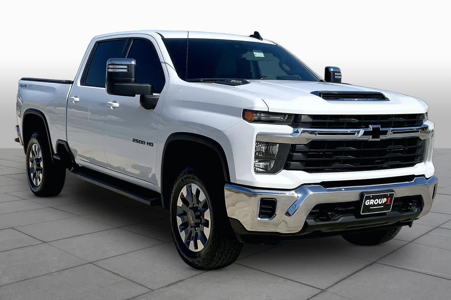 Used 2024 Chevrolet Silverado 2500 LT w/ LPO, Dark Essentials Package AWD/4WD image 3