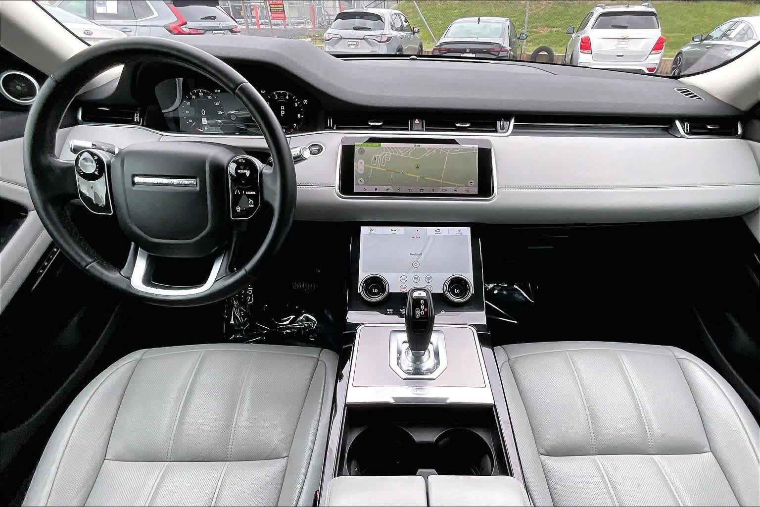 Used 2020 Land Rover Range Rover Evoque SE AWD/4WD image 16