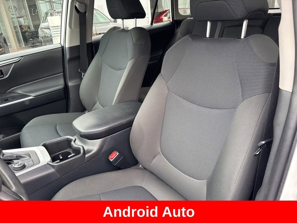 Certified 2025 Toyota RAV4 LE image 14