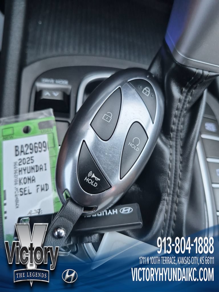 Used 2025 Hyundai Kona SEL FWD image 27