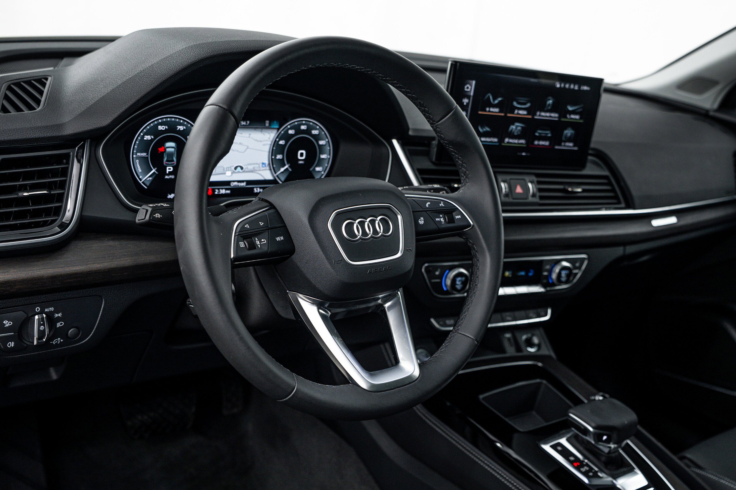 Certified 2024 Audi Q5 e Premium Plus AWD/4WD image 10