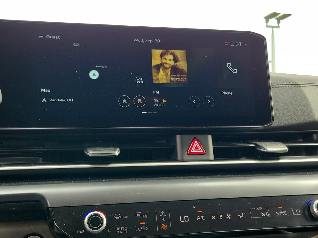 Used 2026 Kia Carnival FWD image 28
