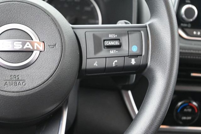 Used 2024 Nissan Rogue SV FWD image 29