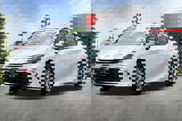 Certified 2025 Toyota Camry LE image 10