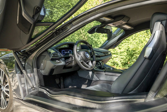 Used 2015 BMW i8 AWD/4WD image 25